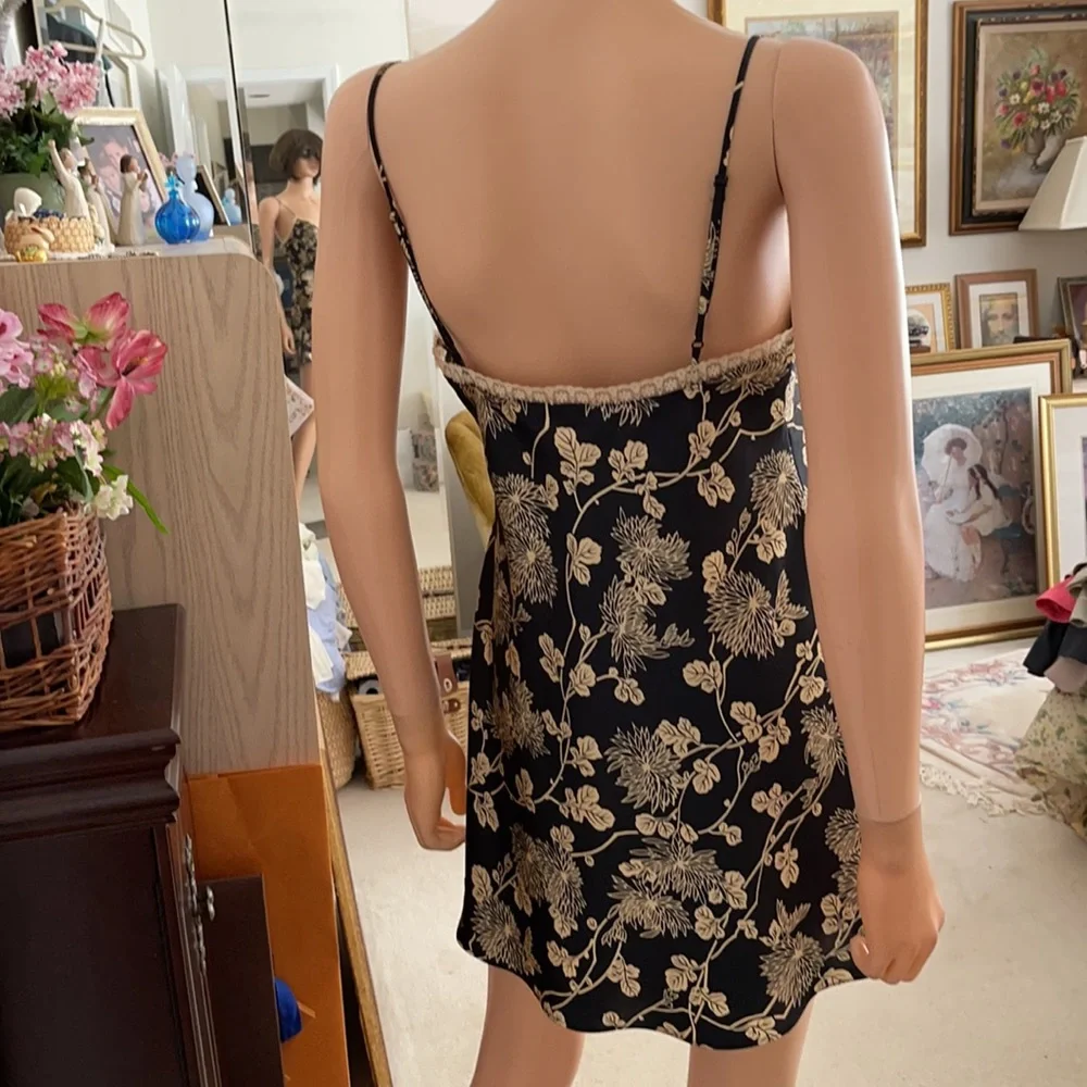 NWOT Vintage Victoria’s Secret Satin Floral Open-Front Slip Dress
